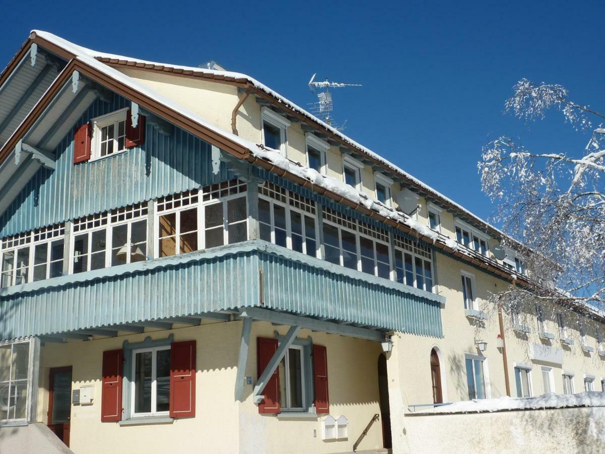 Schoenblick Hotel Garni Ferienwohnungen リンデンベルク・イム・アルゴイ エクステリア 写真