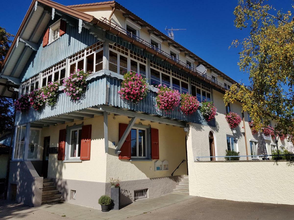 Schoenblick Hotel Garni Ferienwohnungen リンデンベルク・イム・アルゴイ エクステリア 写真